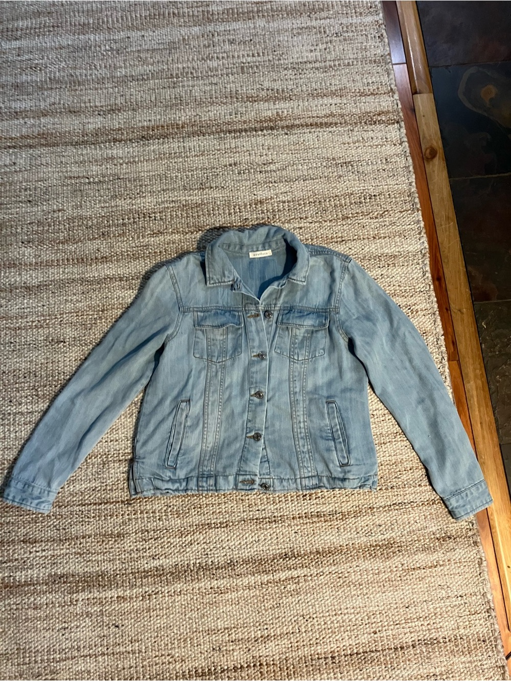 Neuflora Light Wash Denim Jacket - Small